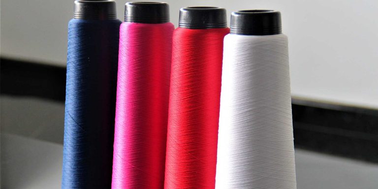 A Zanotti oferece uma linha completa de cores de fio de poliamida