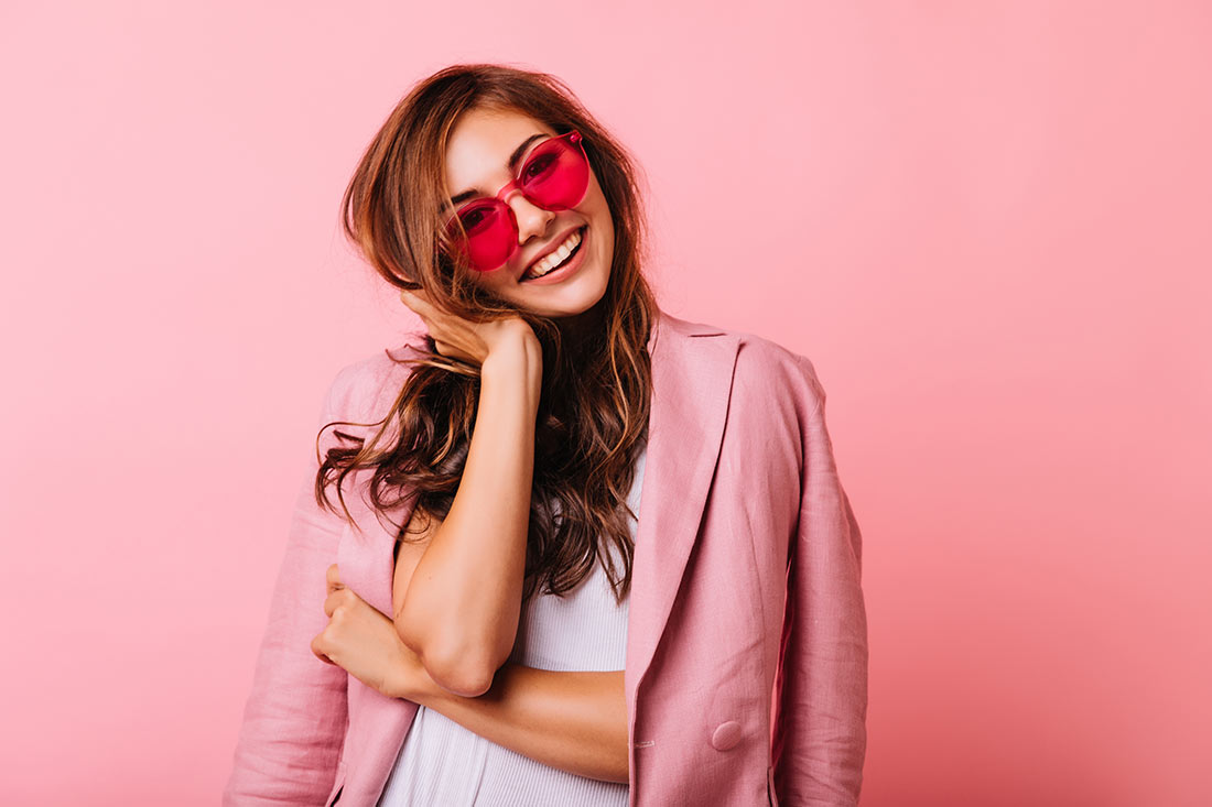 Combinações de vermelho com rosa adepto ao circulo cromático 